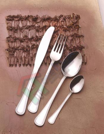 *CUCCHIAIO TAVOLA CLASSIC 6PZ 18/C